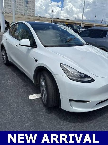 TESLA MODEL Y 2022 7SAYGDEE7NF320177 image